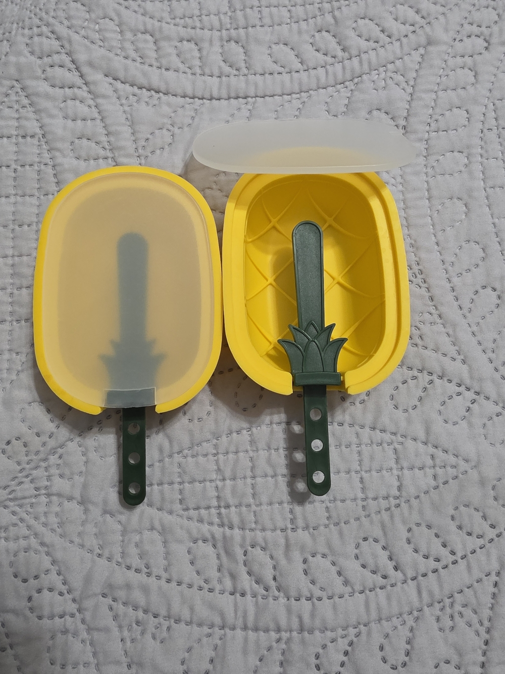 Yellow Pineapple Popsicle Mold with Green Handle - Set Of 2